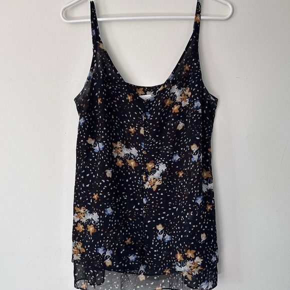 🔴Spaghetti Strap Floral Faux Button Top - Picture 1 of 11